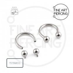 Circular Barbell en titanio con bolas de rosca interna