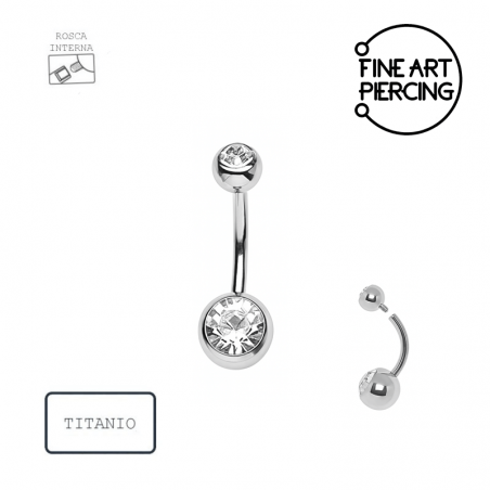 Piercing ombligo de titanio con rosca interna y dos brillantes, vista frontal