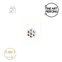 Piercing de oro blanco de 14k en forma de mini flor de 2mm modelo Fleur.