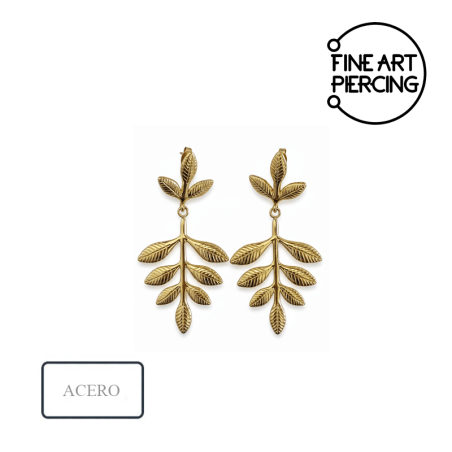 Pendientes largos de acero inoxidable dorado con diseño de hojas en cascada.