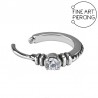 Piercing aro clicker trenzado con circonita, ideal para hélix
