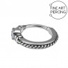 Aro clicker trenzado de acero quirúrgico con circonita brillante