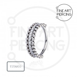 Aro clicker Petra de titanio con circonitas y bolitas, pulido espejo