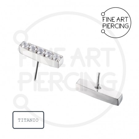 Top Irene en titanio con cinco circonitas brillantes